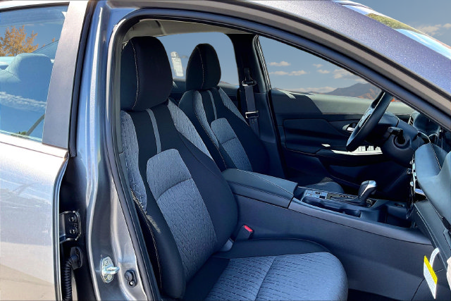 New 2027 Nissan Sentra SV w/ Floor Mat Package FWD image 9