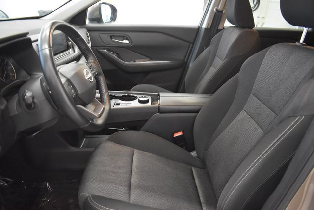 Used 2025 Nissan Rogue SV AWD/4WD image 22
