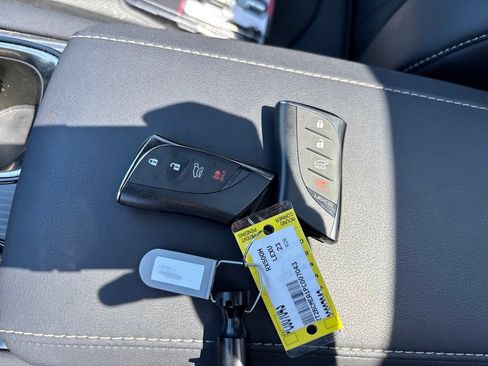 Used 2023 Lexus RX 500h F Sport w/ Cold Area Package AWD/4WD image 23