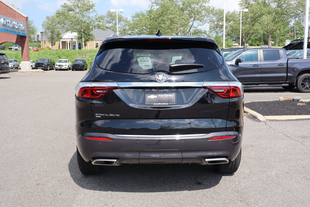 Certified 2024 Buick Enclave Essence w/ Technology Package AWD/4WD image 33
