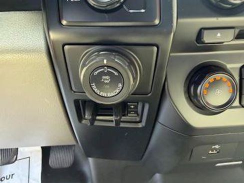 Used 2018 Ford F150 XL w/ Equipment Group 101A Mid AWD/4WD image 17