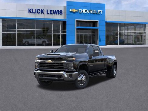 New 2026 Chevrolet Silverado 3500 LT image 8