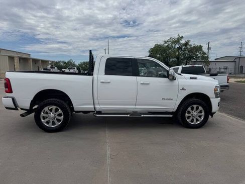 Used 2023 RAM 2500 Laramie AWD/4WD image 8