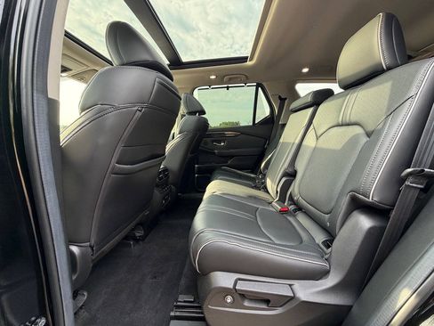 Used 2025 Honda Pilot Elite image 14