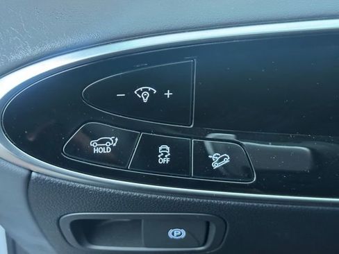 Used 2026 Genesis GV70 2.5T Select image 23