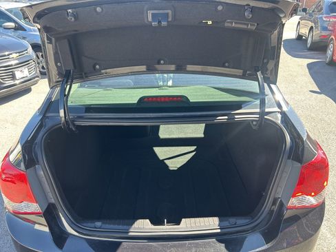 Used 2014 Chevrolet Cruze LT FWD image 5
