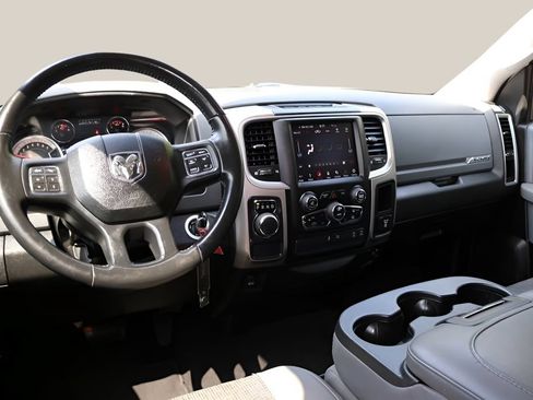 Used 2019 RAM 1500 Big Horn RWD image 16