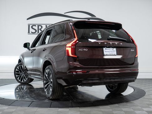 New 2026 Volvo XC90 B6 Ultra w/ Protection Package image 29
