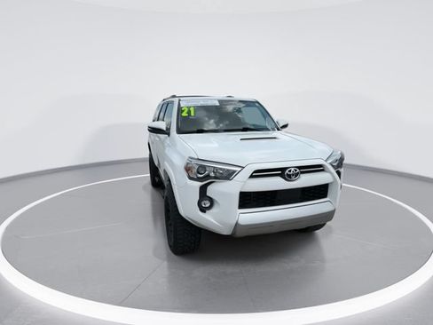 Used 2021 Toyota 4Runner TRD Off-Road Premium w/ Moonroof Package AWD/4WD image 3