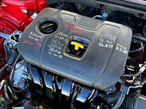 Used 2020 Hyundai Elantra SEL image 34