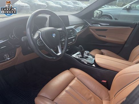 Used 2019 BMW 540i w/ Convenience Package image 2