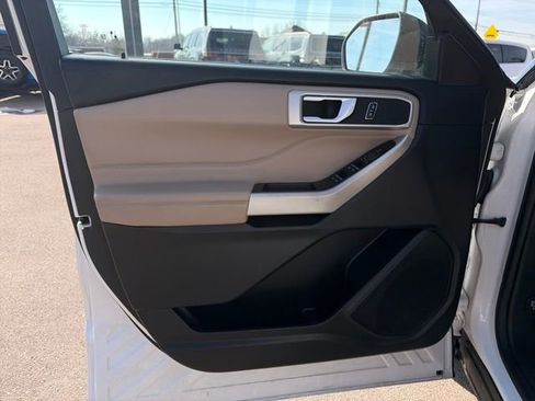 Used 2023 Ford Explorer XLT w/ Equipment Group 202A image 21