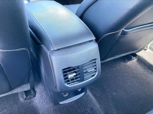 Used 2017 Ford Fusion Energi Titanium image 32