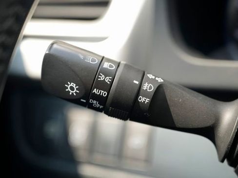 Used 2017 Toyota Highlander Limited image 46