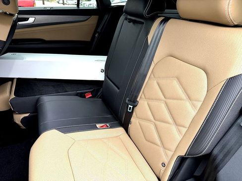 New 2026 Volkswagen Atlas Cross Sport SE FWD image 18
