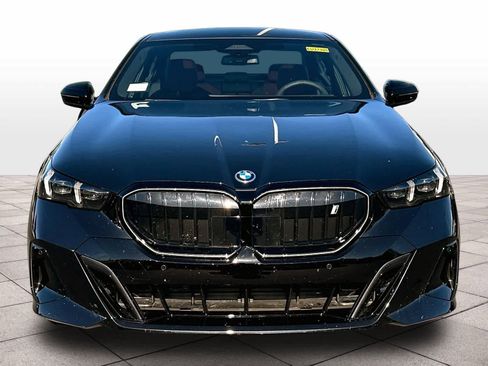 Used 2026 BMW i5 eDrive40 w/ M Sport Package RWD image 2
