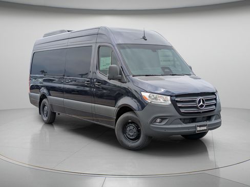 New 2026 Mercedes-Benz Sprinter 2500 image 1