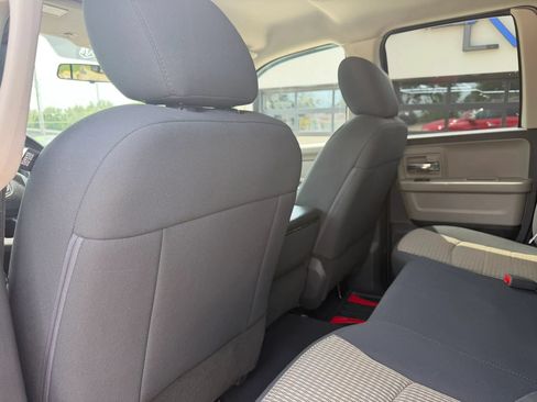 Used 2012 RAM 1500 Classic SLT AWD/4WD image 38