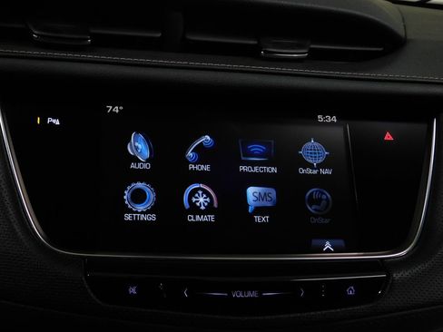 Used 2017 Cadillac XT5 FWD image 44