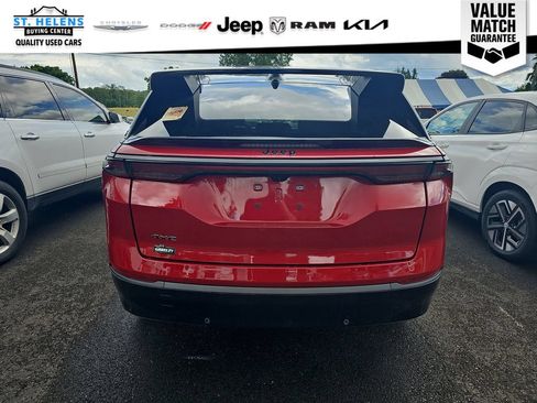 Used 2025 Jeep Wagoneer S Limited AWD/4WD image 5