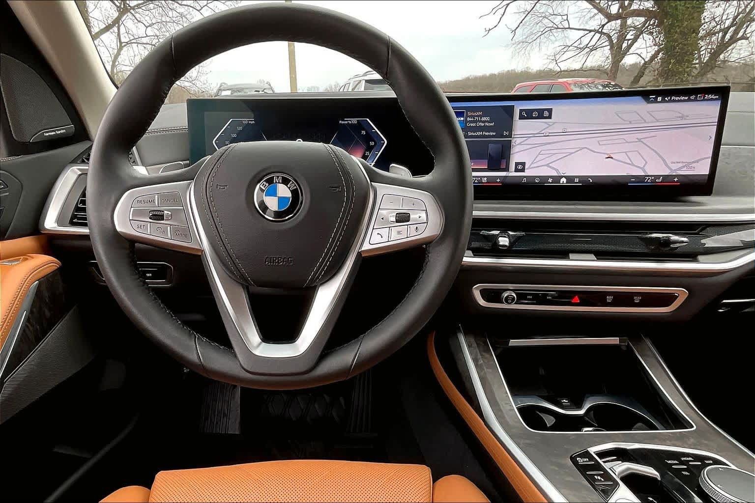 Used 2025 BMW X7 xDrive40i w/ Premium Package AWD/4WD image 5