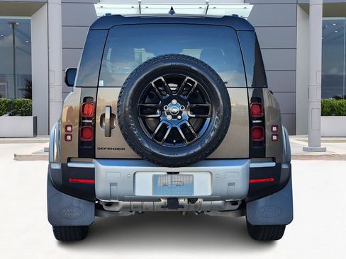 Certified 2025 Land Rover Defender 90 S image 6