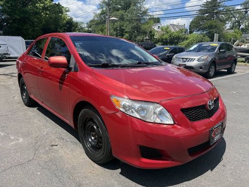 Used 2010 Toyota Corolla LE FWD image 3