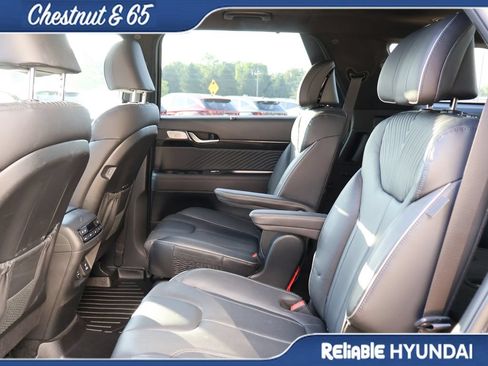Used 2024 Hyundai Palisade Calligraphy FWD image 19