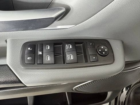 Used 2022 RAM 1500 Big Horn AWD/4WD image 14
