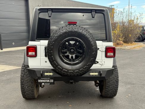 Used 2020 Jeep Wrangler Unlimited Sport image 7