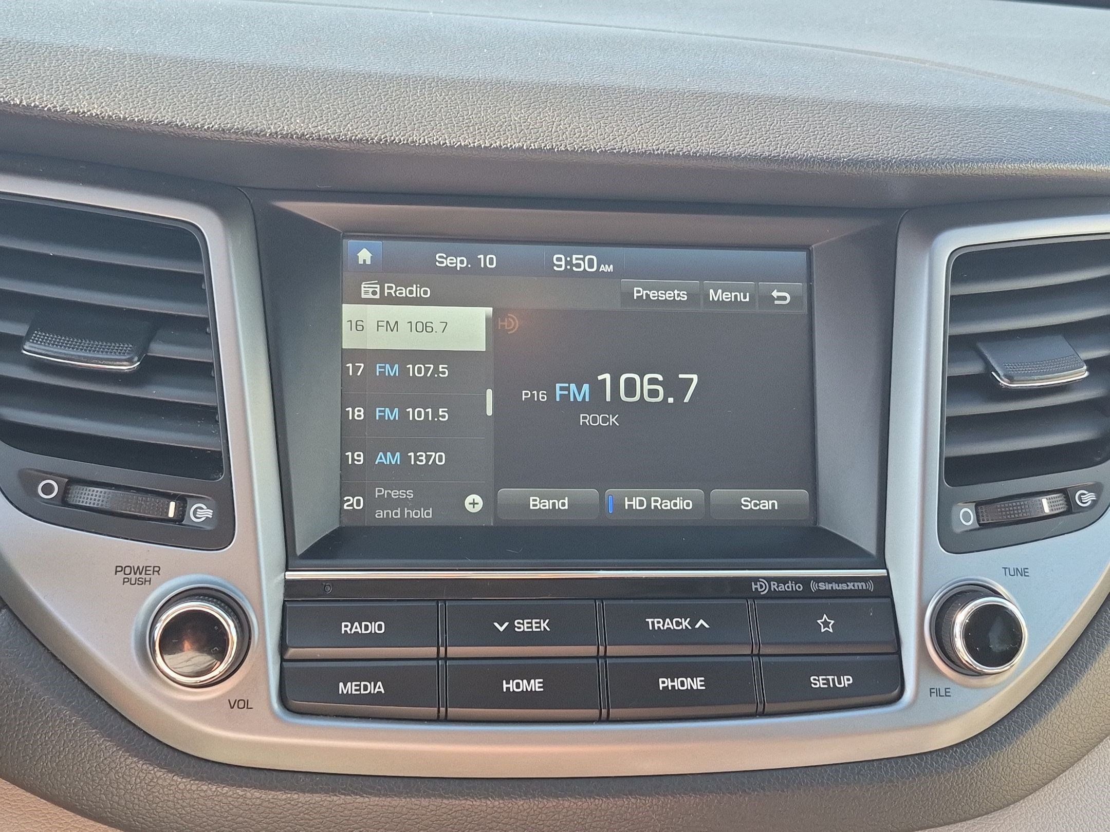 Used 2018 Hyundai Tucson SEL AWD/4WD image 22