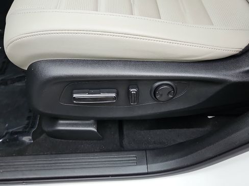 Used 2026 Honda CR-V EX-L image 26
