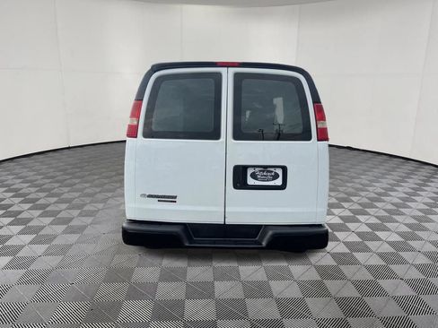 Used 2014 Chevrolet Express 1500 AWD image 6