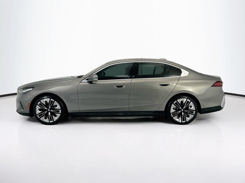 Certified 2025 BMW 530i w/ Premium Package RWD image 8