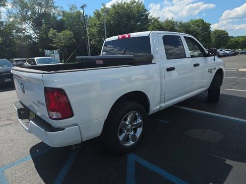 Used 2019 RAM 1500 Express AWD/4WD image 2