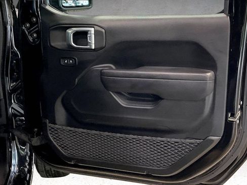 Used 2022 Jeep Wrangler Unlimited Sport AWD/4WD image 29
