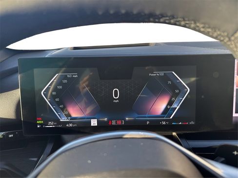 Used 2025 BMW 530i xDrive w/ Premium Package image 21