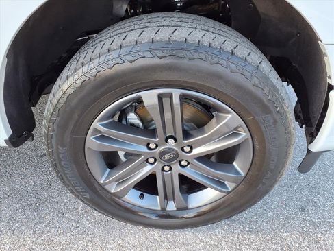 Used 2023 Ford F150 Lariat w/ Equipment Group 502A High image 9