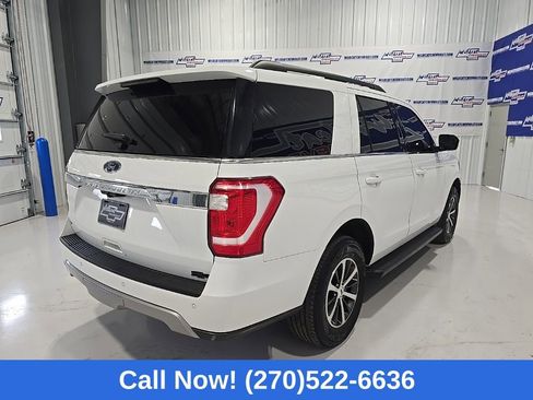 Used 2018 Ford Expedition XLT image 9