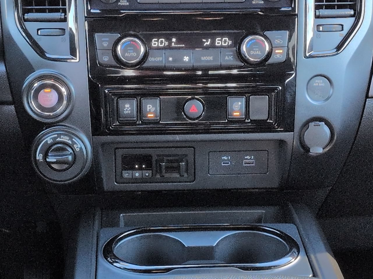 Used 2024 Nissan Titan PRO-4X w/ Pro-4x Utility Package AWD/4WD image 18