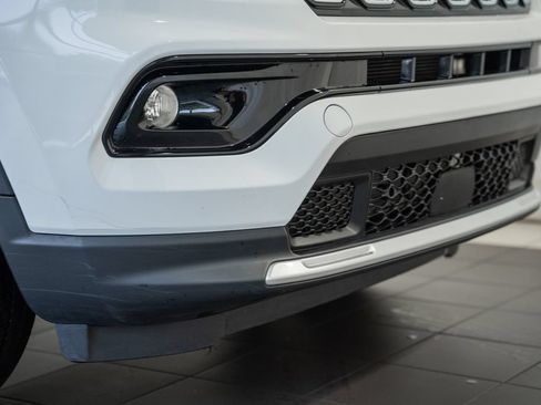 Certified 2025 Jeep Compass Limited AWD/4WD image 14