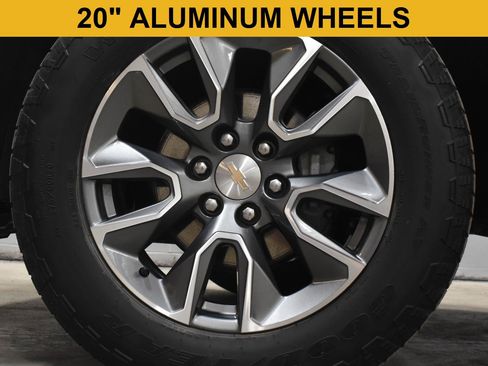 Used 2024 Chevrolet Silverado 1500 LT AWD/4WD image 4