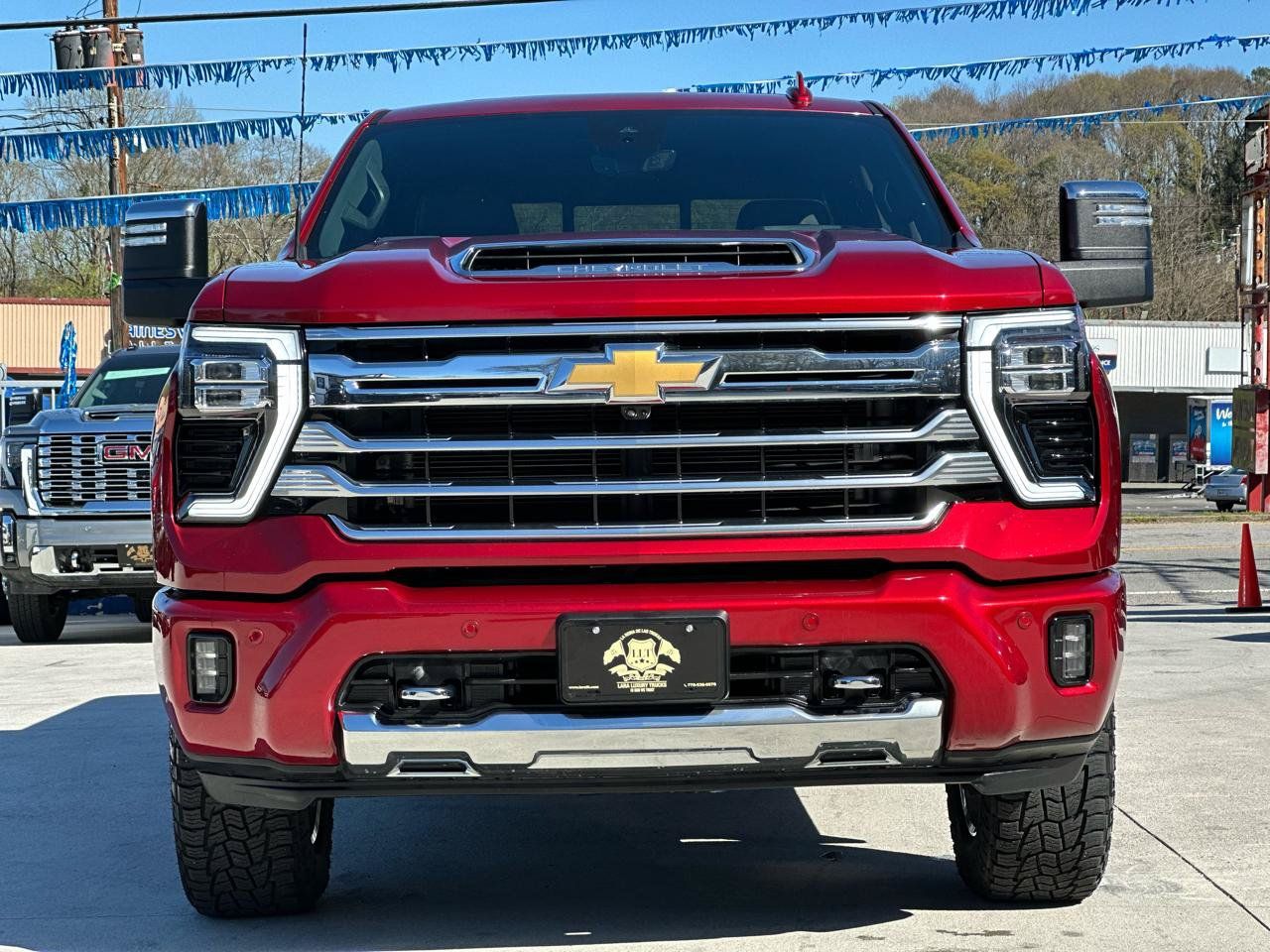 Used 2024 Chevrolet Silverado 3500 High Country w/ High Country Premium Package AWD/4WD image 2