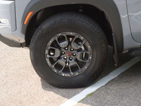 Used 2023 Nissan Frontier PRO-4X w/ Pro-4X Premium Package AWD/4WD image 6