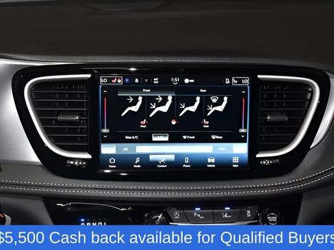 New 2026 Chrysler Pacifica Select w/ S Appearance Package FWD image 17