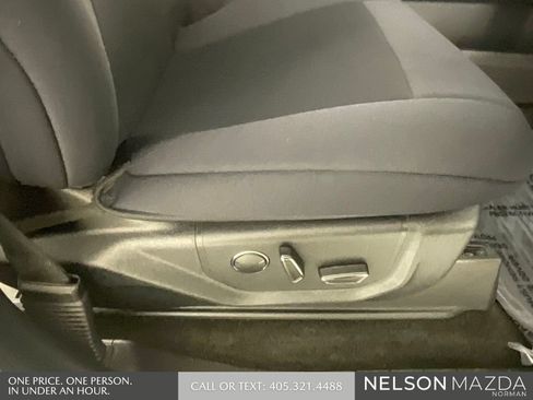 Used 2018 Ford F150 XLT w/ Equipment Group 302A Luxury AWD/4WD image 28