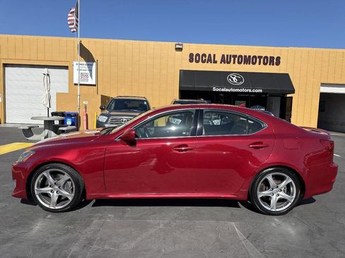 Used 2007 Lexus IS 350 RWD image 2