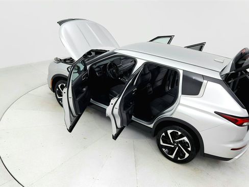 Used 2024 Mitsubishi Outlander FWD image 22