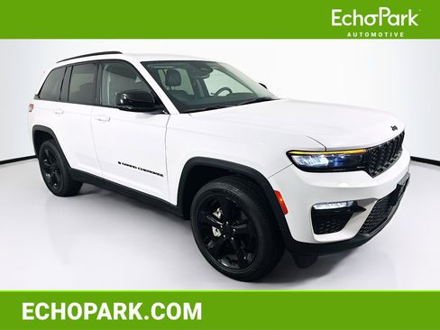 Used 2023 Jeep Grand Cherokee Limited w/ Black Appearance Package image 1