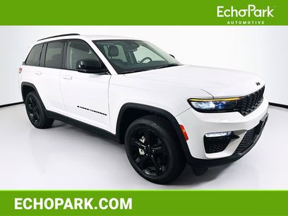 Used 2023 Jeep Grand Cherokee Limited w/ Black Appearance Package